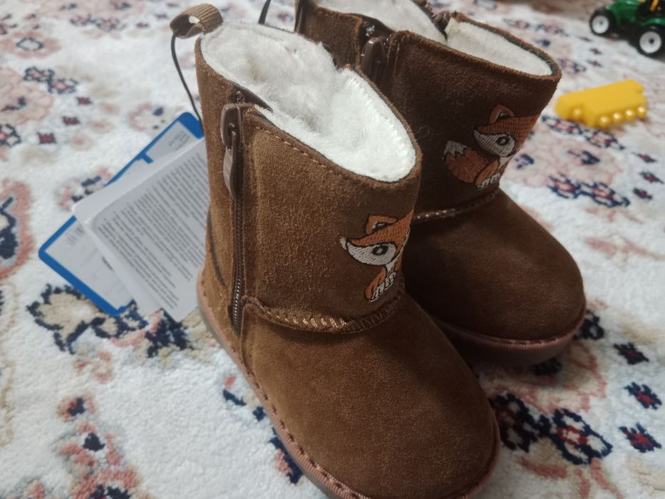 Зимние сапоги угги