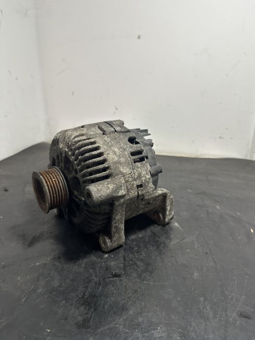 Alternator BMW Seria E60 E61  530d 525d 2.5 diesel 3.0 diesel