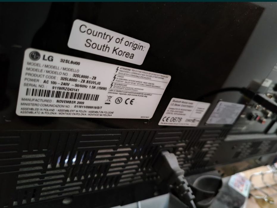 Телевизор LG 32 SL8000