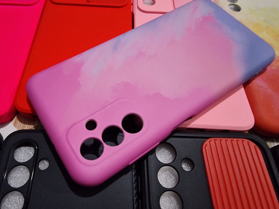 Samsung Galaxy A13 5G , Samsung Galaxy A04S гърбове