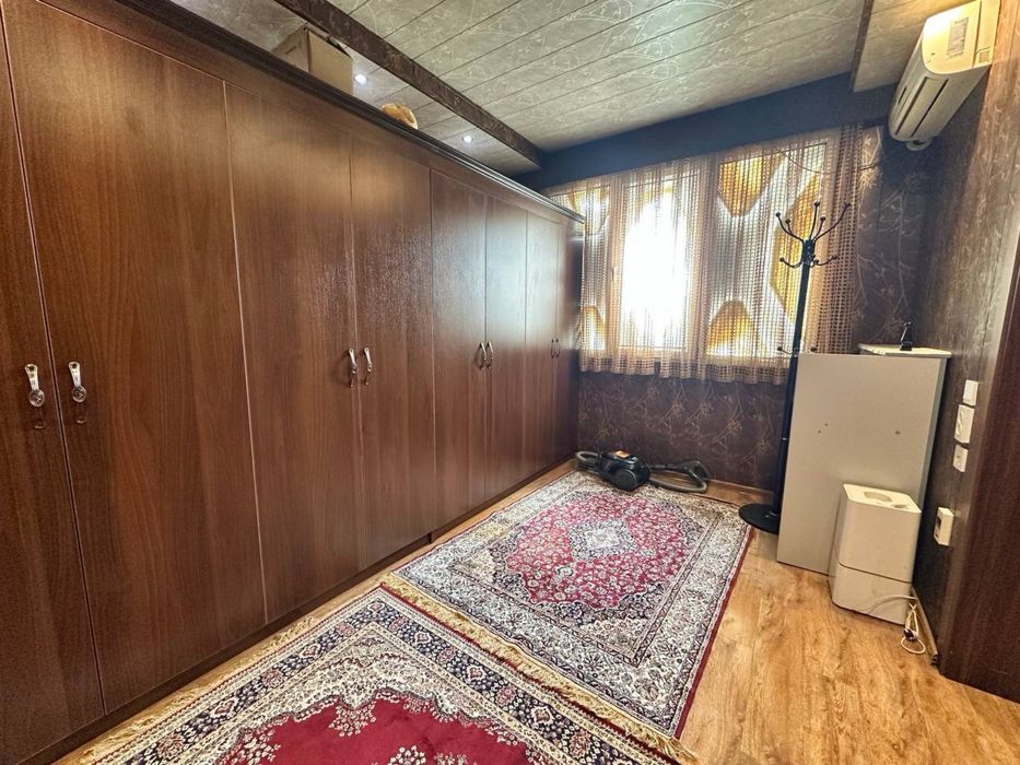 Квартира Госпитальный 4/12/12 158 м2