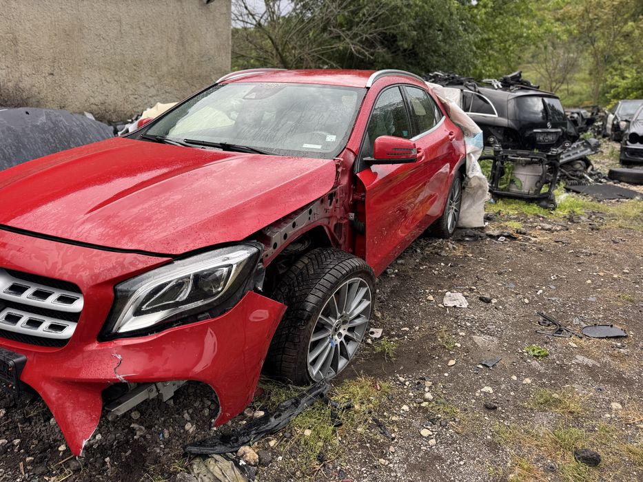 На части! Mercedes GLA200   2019та год facelift X156 AMG пакет