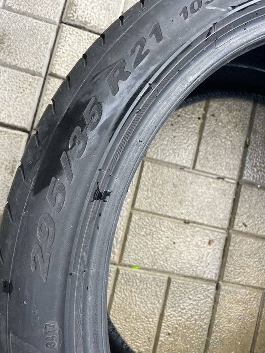 Anvelope vara 2 latimi 265/40/21 fata cu 295/35/21 spate