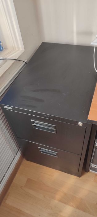 Продам шкаф из железа на замке, цена 15.000