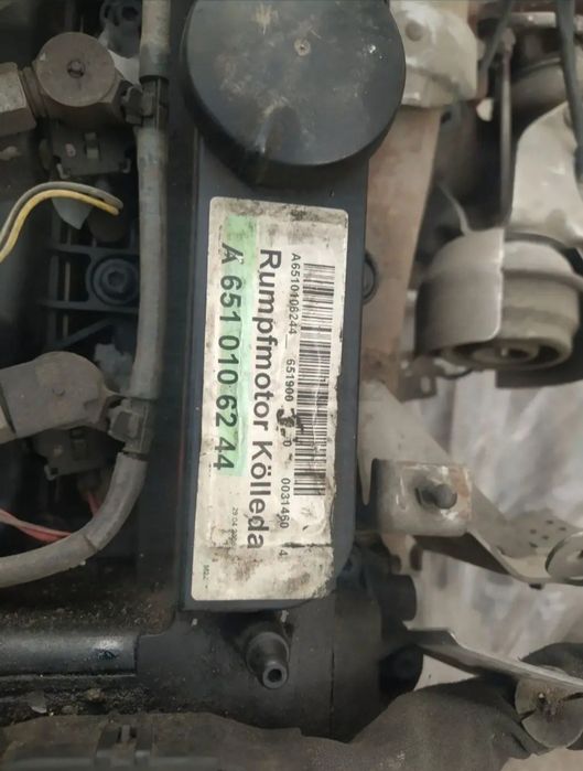 Двигатель на з/ч om651 объем 2.2