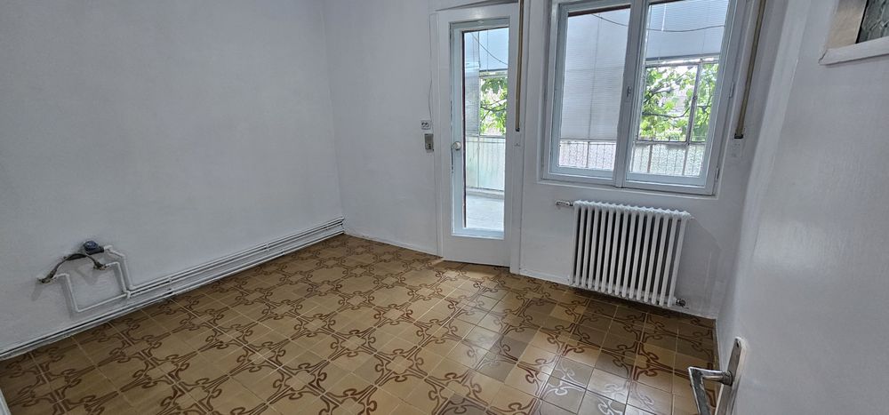 Proprietar, vand apartament 3 camere, 87mp utili, pod, 2 garaje - 185.000 Eur