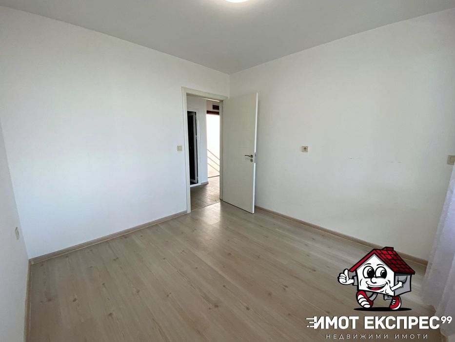 Дава се под наем Тристаен апартамент в Асеновград - 90 кв.м за 348.84 € - Снимка #8