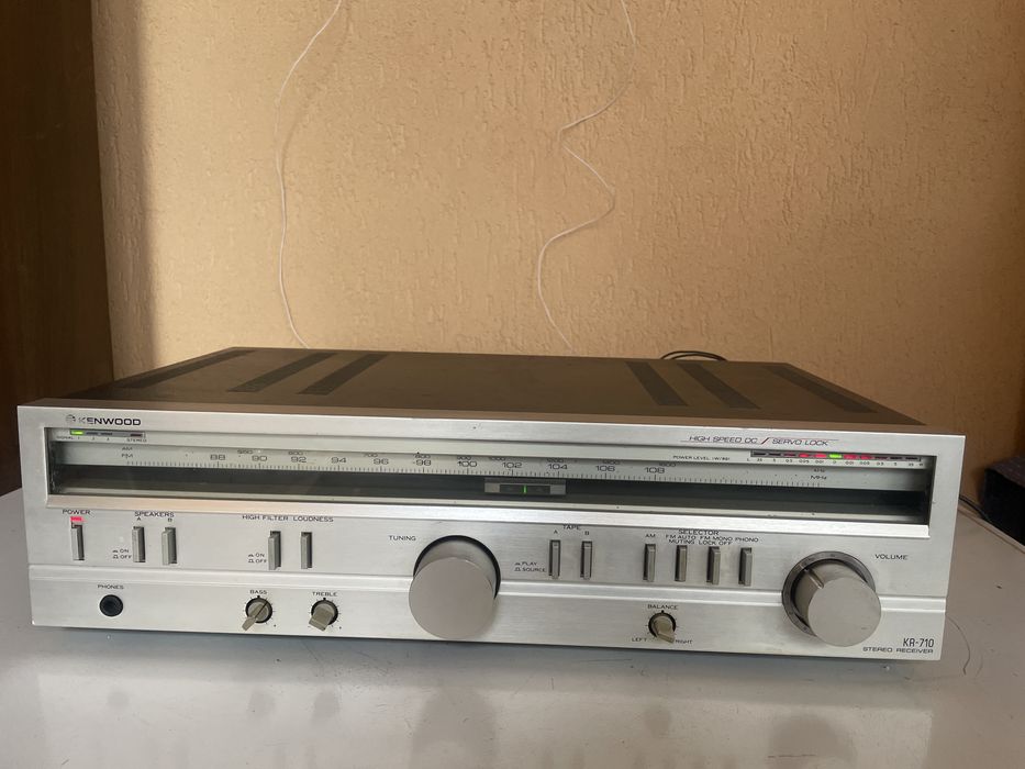 Amplituner Kenwood   KR. 710