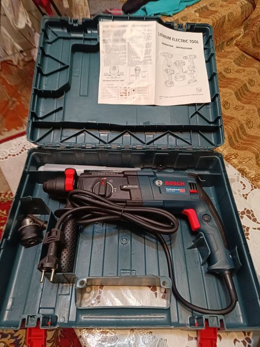 Bosch дрель комплект