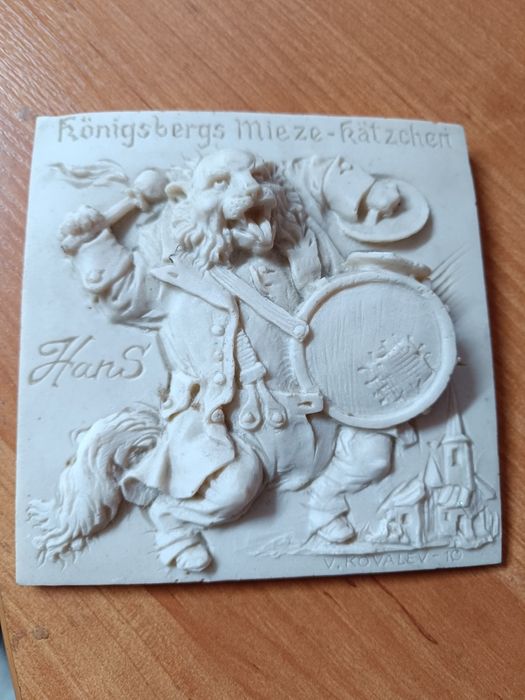 Продаются картины. Холст-акрил. Холст-масло.