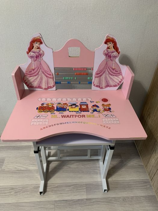 Продается парта детская