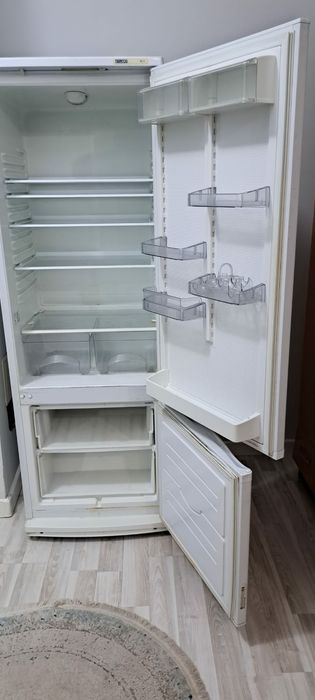 Холодильник бу Атлант