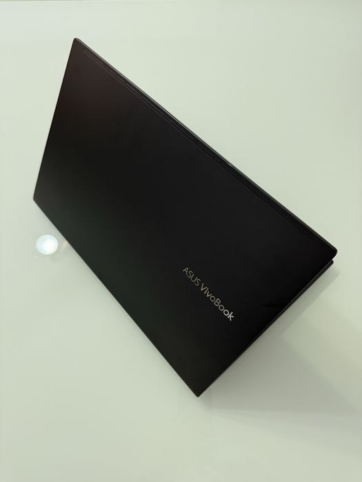 Laptop Asus Vivobook 15, i7-1165G7, OLED, 8GB RAM, 512GB SSD, Iris Xe