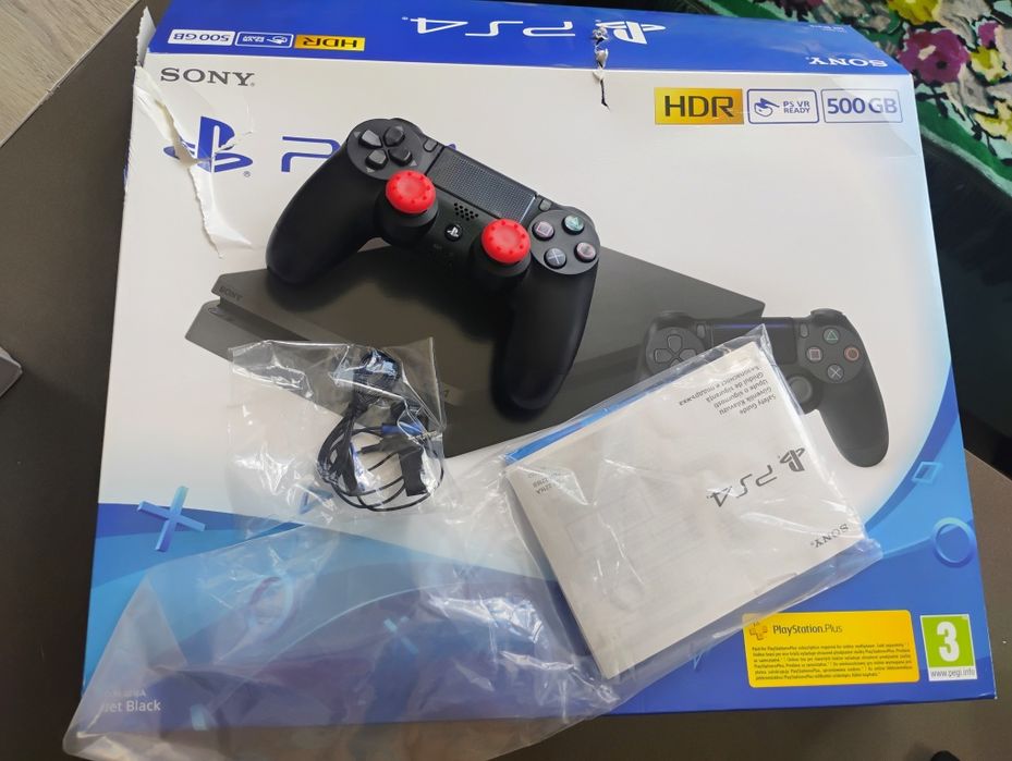 Playstation 4 Slim