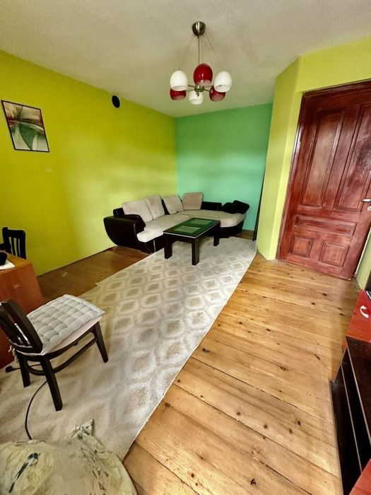 Продава се Тристаен апартамент в Плевен, Идеален център - 100 кв.м за 1000 €/кв.м - Снимка #1