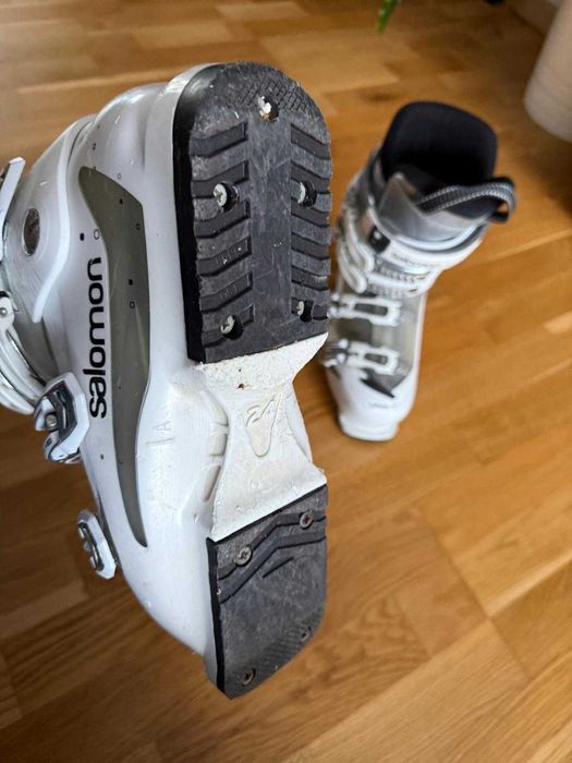 Clapari schi Salomon Divine