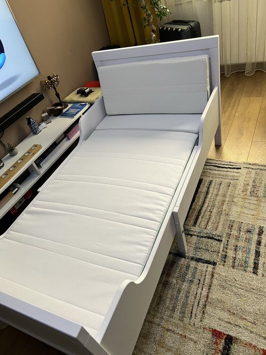 Patut copii IKEA SUNDVIK. Patul are și somiera.