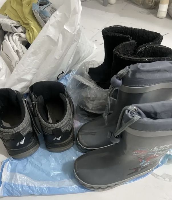 Продам детские вещи