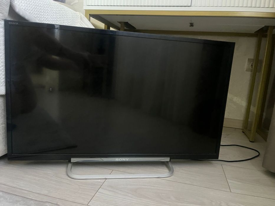 Телевизор sony.