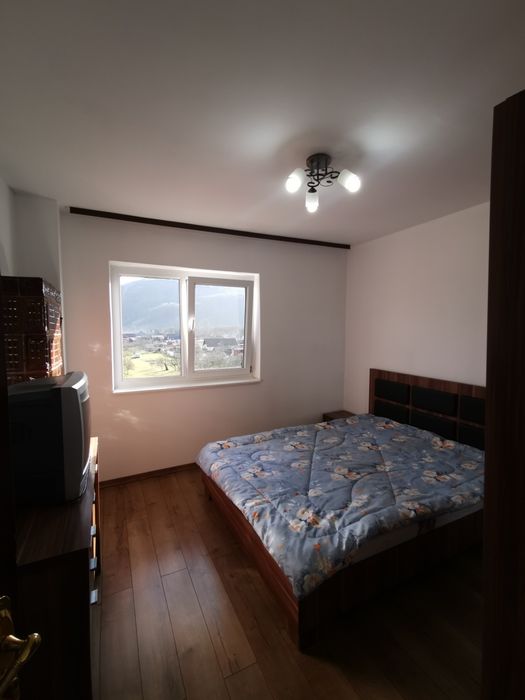 Vând apartament cu 3 camere