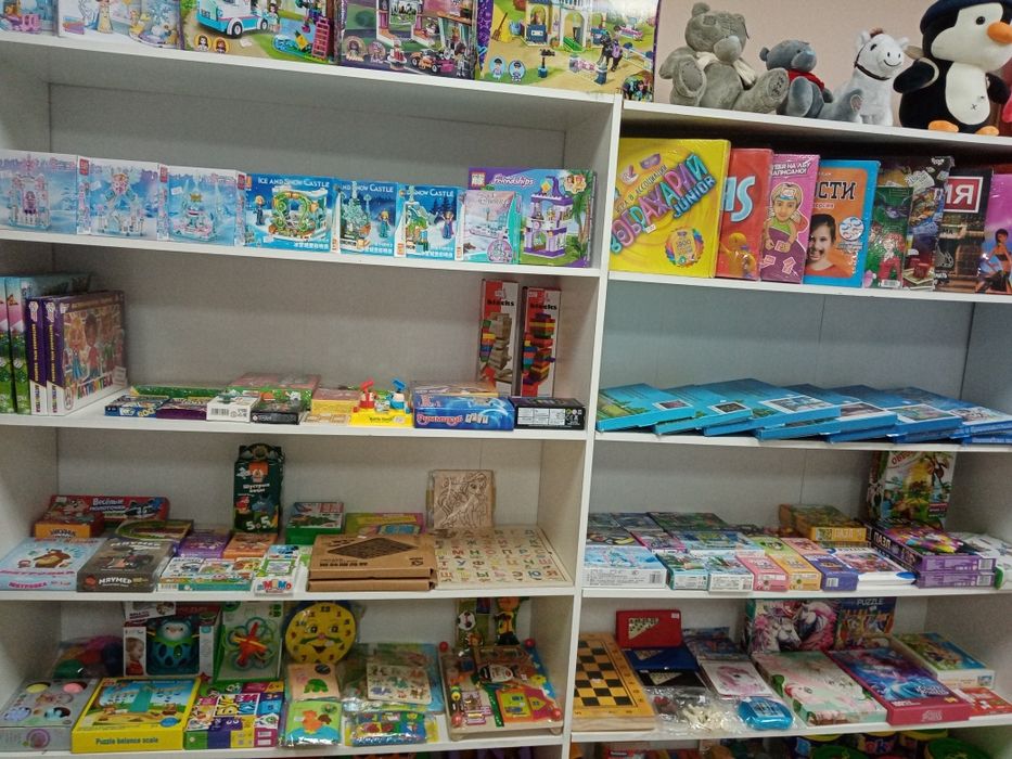 Продаётся отдел игрушки
