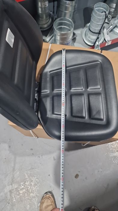 Scaun tractor utilaje agricole stivuitor manitou multicar dumper macar