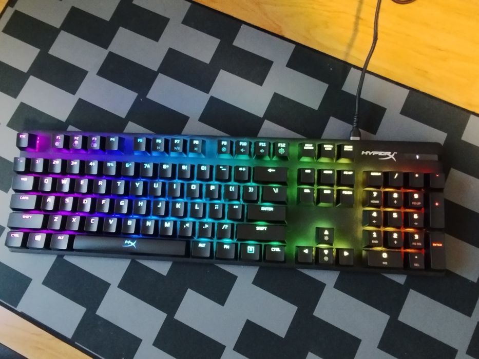 Tastatura mecanica Gaming HyperX Alloy Origins Red Switch RGB