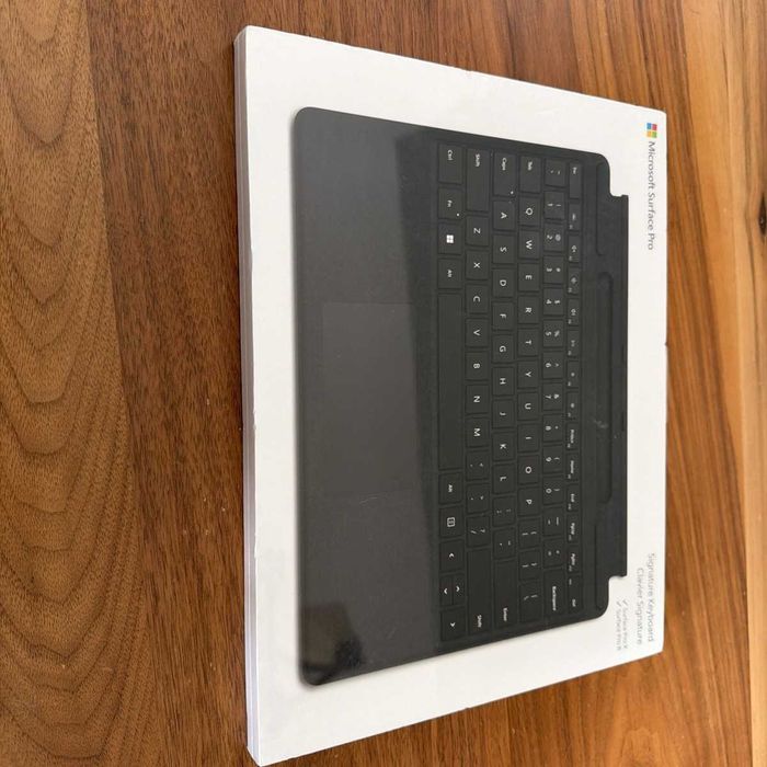Клавиатура Microsoft Surface Pro Signature Keyboard QWERTY