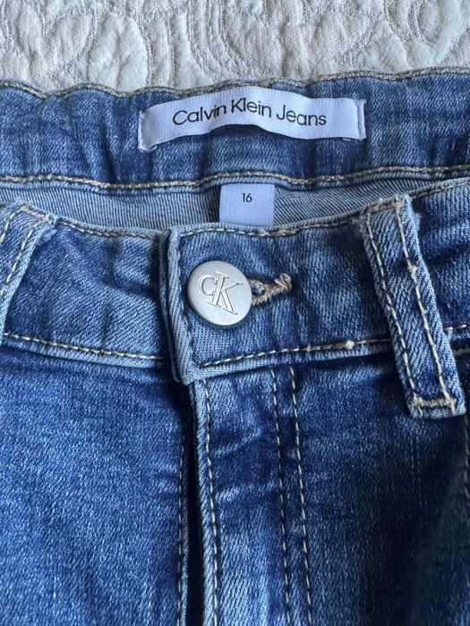 Дьнки Calvin Klein 16г.  момиче