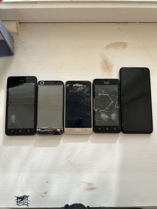 Телефоны на запчасти