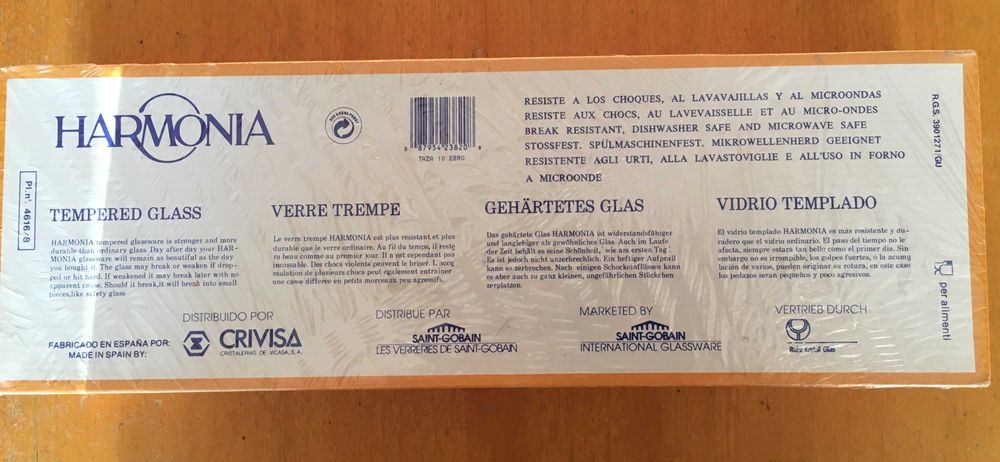 СЕРВИЗ ЗА КАФЕ от бяло темперирано стъкло - 6 чашки с чинийки