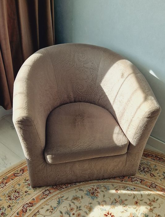 Кресло для комнаты