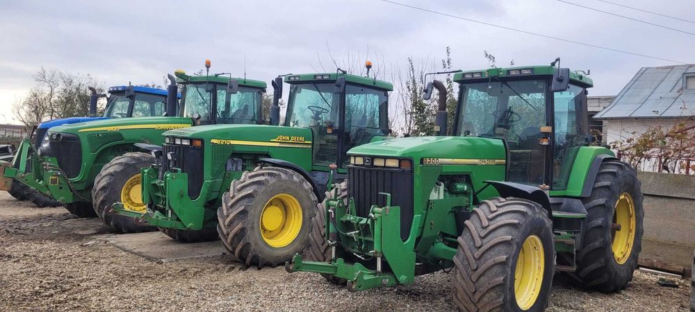 Tractor John Deere 8210, AC, 220 CP, 4x4, stare perfecta. IMPORT