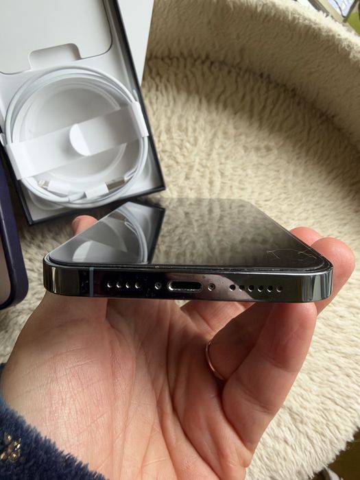 Apple iPhone 13 Pro Max 256GB Sierra Blue – отлично състояние, пълен комплект