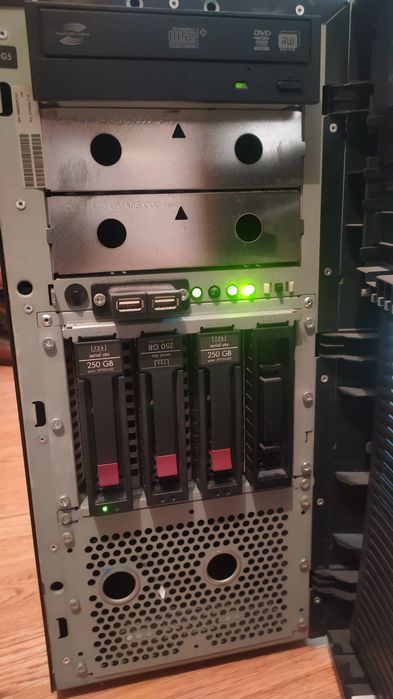 Сервер HP Proliant ML150
