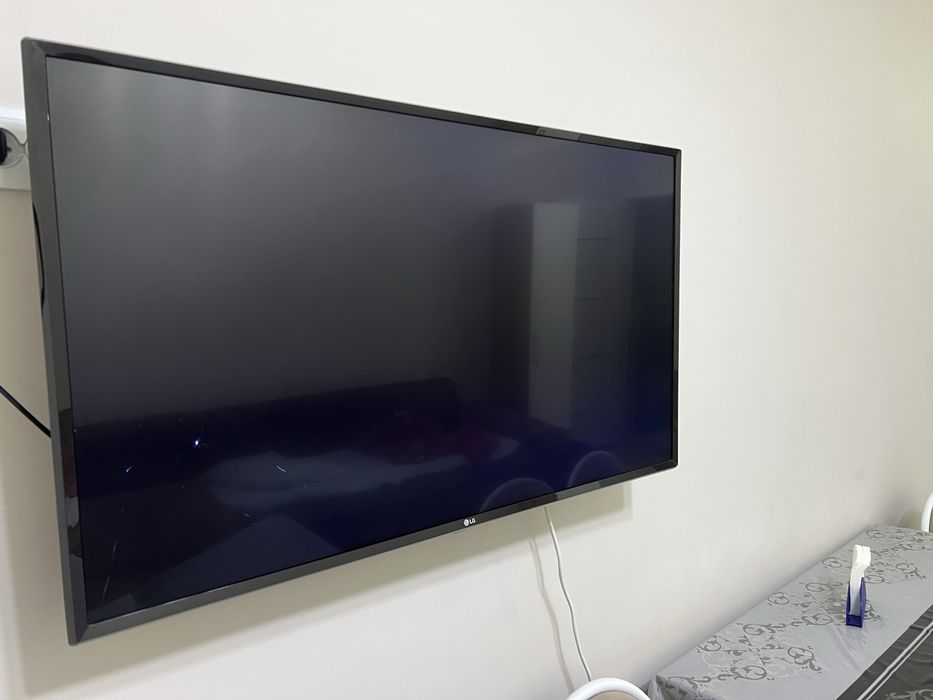 Продаю телевизор LG