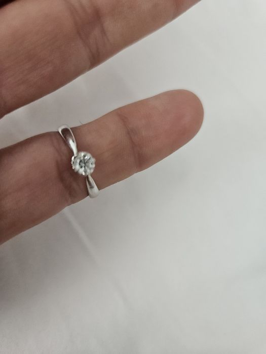Vand inel aur alb cu diamant 0.25K
