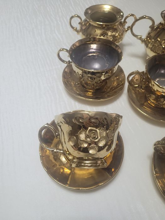 Продаётся чайный сервиз