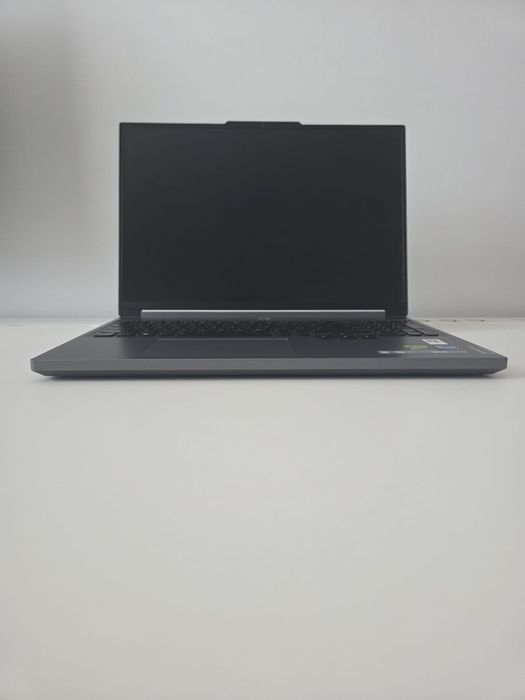 Laptop Gaming Lenovo Legion 5 16IRX9 și Mouse Gaming Logitech G203