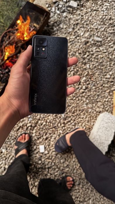 Infinix zero x pro igravoy