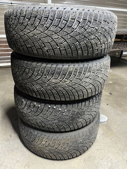 215/55/17 Triangle зима шипы