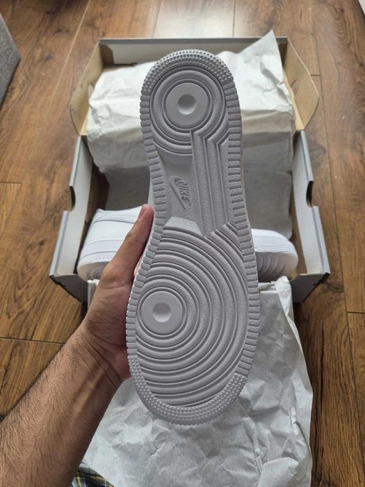 НОВИ Nike Air Force 1 07' Triple White (от/до всеки номер 36-47)