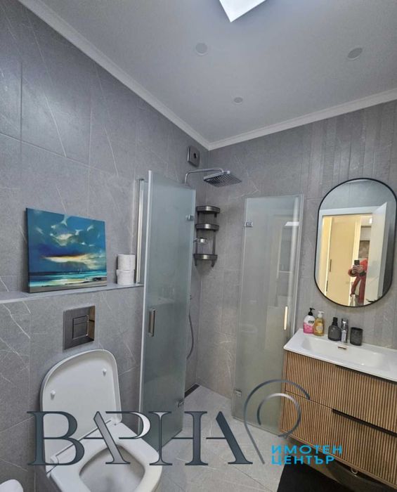 Дава се под наем Двустаен апартамент в Варна, Център - 65 кв.м за 797.64 € - Снимка #10