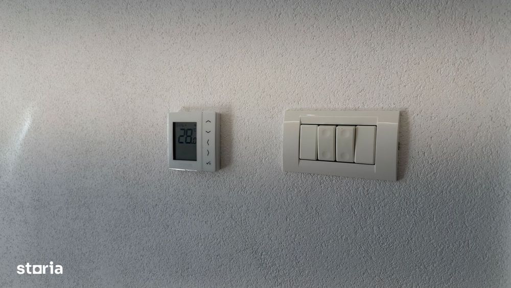 Apartament cu 3 camere, decomandat, 65mp, etaj 1 - zona Dambovita