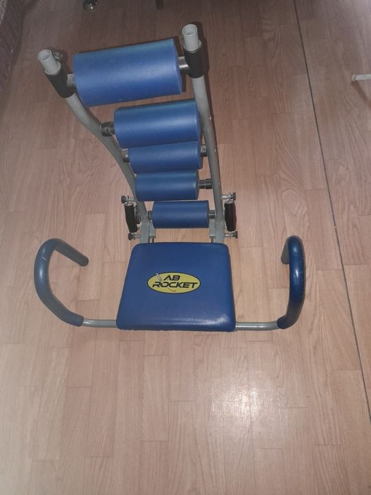 Продам,  тренажёр для пресса и  спины.