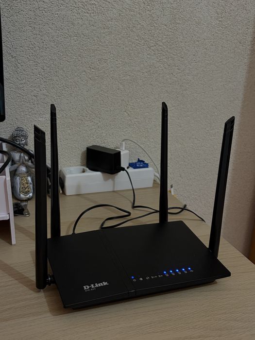 Router Wireless D-Link DIR-825 – Nou
