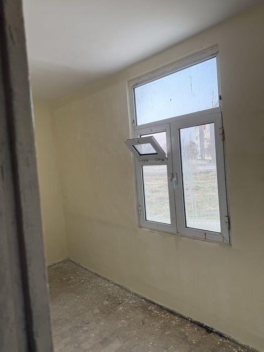 Срочно!Тошкент вилояти Галакудукд 1 хонали 1чи этаж