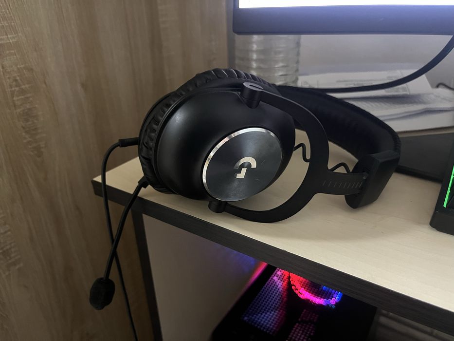 Casti Logitech Pro Wired