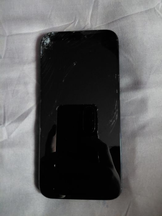 Vând iPhone 15 Pro Max