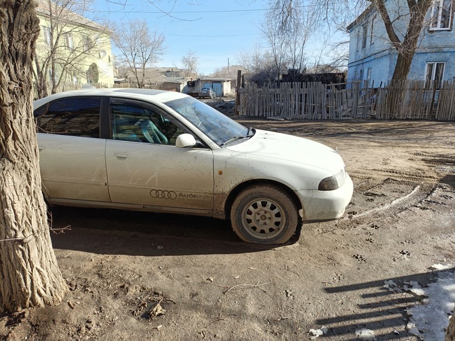 Продам машину Ауди А4